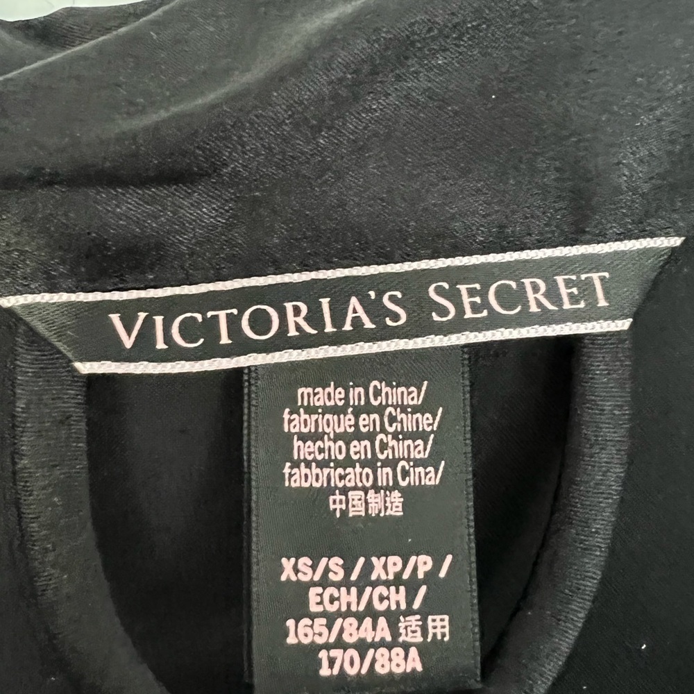 VS Short Kimono Robe - Picture 5 of 6